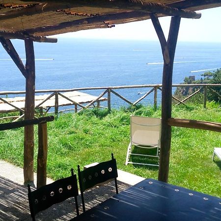 Sea Breeze House Apartment Amalfi Bagian luar foto