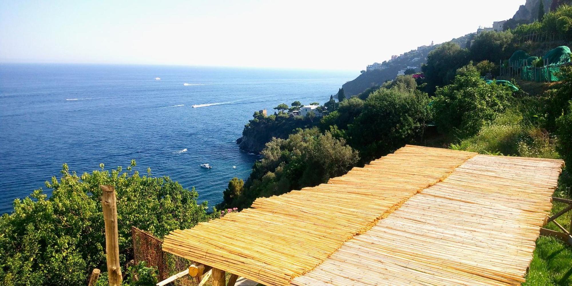 Sea Breeze House Apartment Amalfi Bagian luar foto
