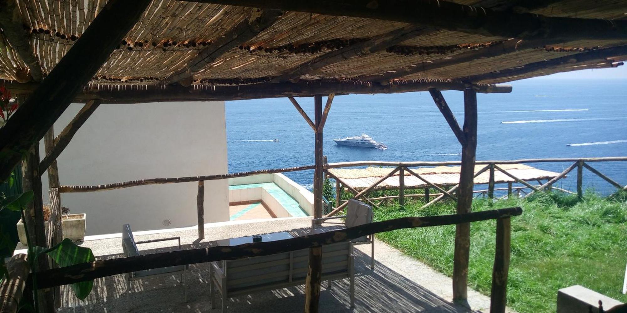 Sea Breeze House Apartment Amalfi Bagian luar foto