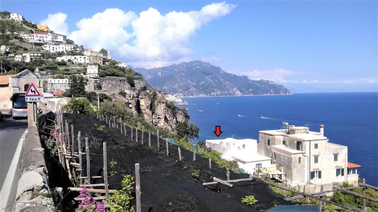 Sea Breeze House Apartment Amalfi Bagian luar foto